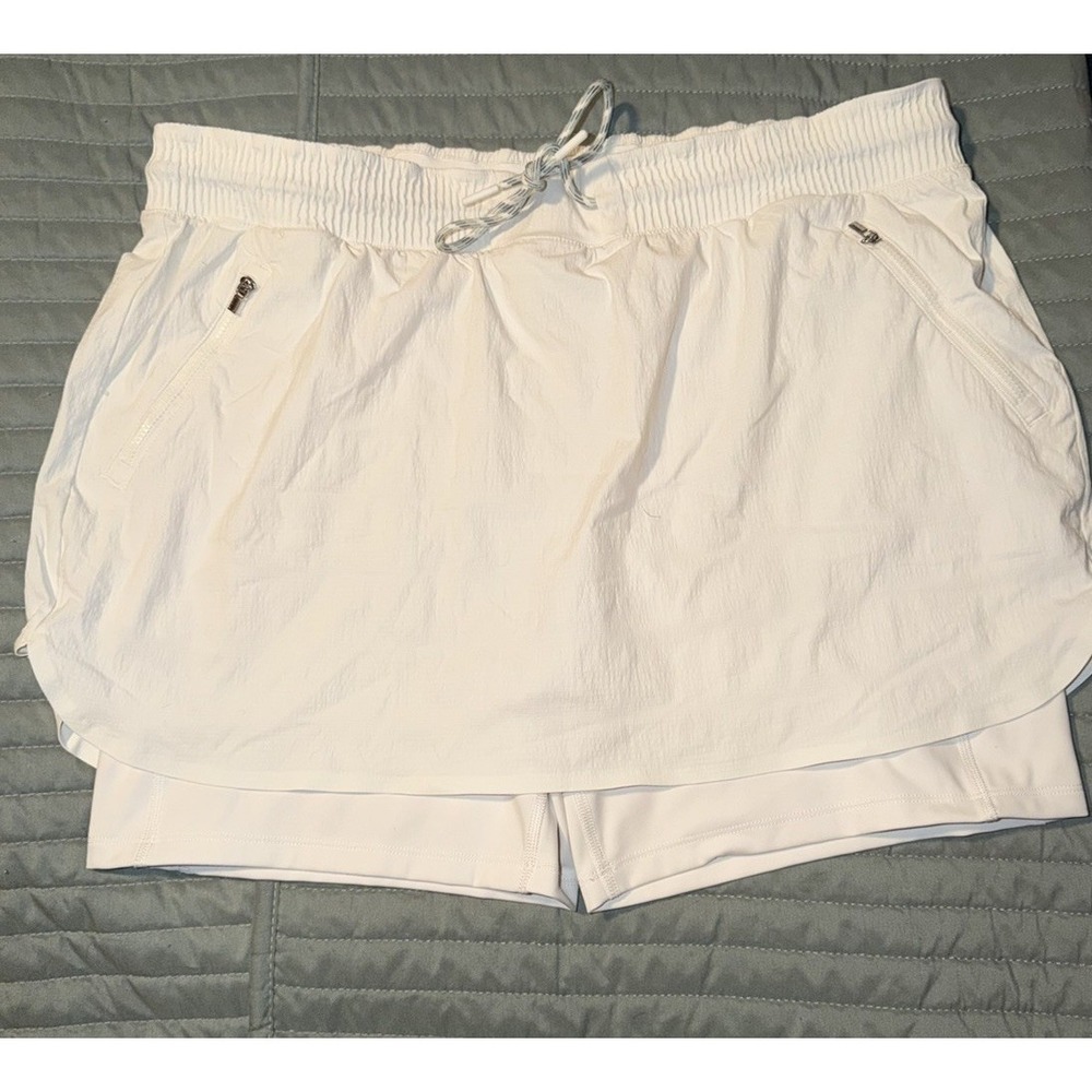 Athleta White Athletic Skort Shorts White Built In Shorts 16 Zip Pockets Golf